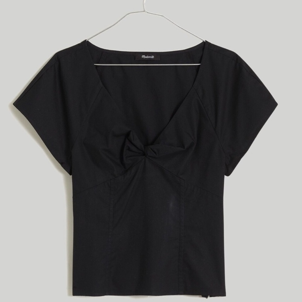 NWT Twist-Front Seamed Top in Poplin